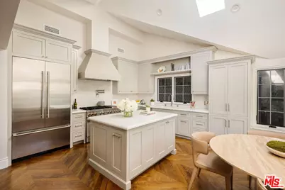 8906 Ashcroft Ave, West Hollywood, CA 90048 - Photo 8