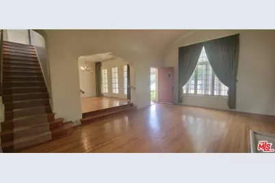 3126 Castle Heights Ave, Los Angeles, CA 90034 - Photo 8