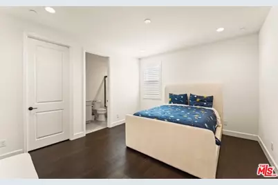 11767 Toyon Dr, Chatsworth, CA 91311 - Photo 16