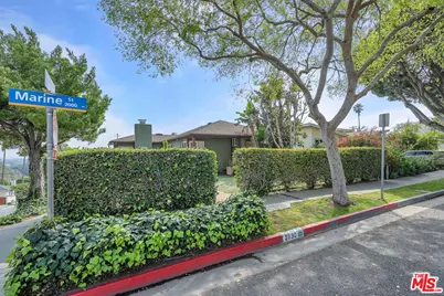 2030 Marine St, Santa Monica, CA 90405 - Photo 32