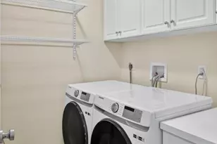 315 N Swall Dr, Beverly Hills, CA 90211 - Photo 24