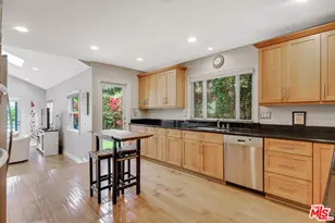 3733 Willowcrest Ave, Studio City, CA 91604 - Photo 18