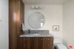 5667 Aladdin St, Los Angeles, CA 90008 - Photo 14