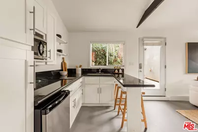 6350 W 80th Pl, Los Angeles, CA 90045 - Photo 24