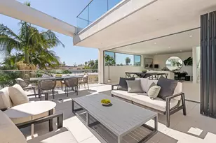 621 N Kings Rd, West Hollywood, CA 90048 - Photo 1