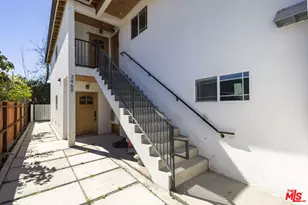 3468 W 71st St, Los Angeles, CA 90043 - Photo 12