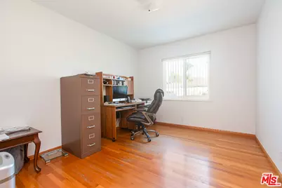 137 N Burnaby Ave, Glendora, CA 91741 - Photo 32