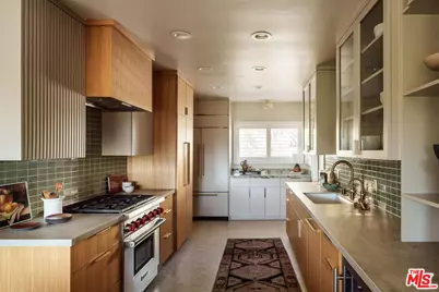 2015 Hollyvista Ave, Los Angeles, CA 90027 - Photo 8