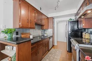 1242 S Barrington Ave, Los Angeles, CA 90025 - Photo 8