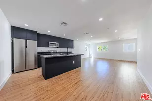 10810 Hesby St, North Hollywood, CA 91601 - Photo 24