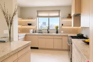 126 N Croft Ave, Los Angeles, CA 90048 - Photo 14