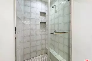 5930 Willoughby Ave, Los Angeles, CA 90038 - Photo 26