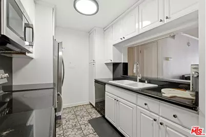 5460 White Oak Ave #G217, Encino, CA 91316 - Photo 4