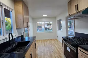 12865 Gilmore Ave, Los Angeles, CA 90066 - Photo 18