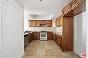 4733 Elmwood Ave, Los Angeles, CA 90004 - Photo 14
