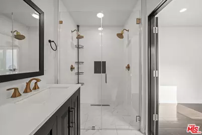 841 Oxford Ave, Marina del Rey, CA 90292 - Photo 18