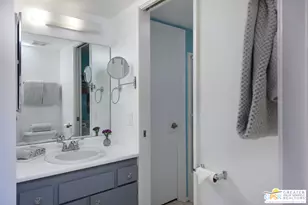 5300 E Waverly Dr, Palm Springs, CA 92264 - Photo 12