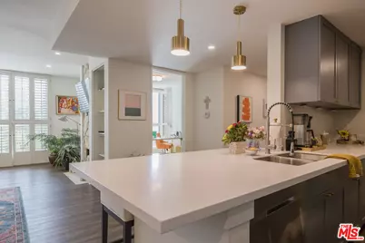 17711 Margate St #211, Encino, CA 91316 - Photo 16