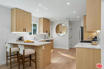 9028 Keith Ave, West Hollywood, CA 90069 - Photo 12