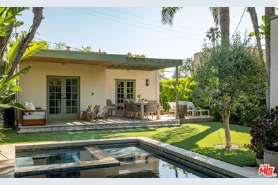 8215 Clinton St, Los Angeles, CA 90048 - Photo 28