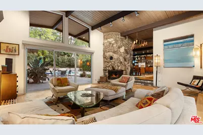 13044 Sky Valley Rd, Los Angeles, CA 90049 - Photo 6