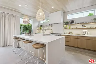 1310 Preston Way, Venice, CA 90291 - Photo 6
