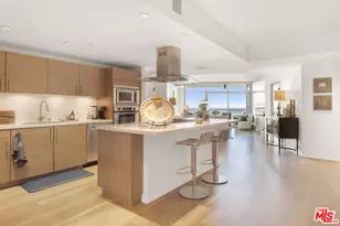 13650 Marina Pointe Dr, Marina del Rey, CA 90292 - Photo 2