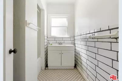 805 S Crane Ave, Compton, CA 90221 - Photo 14