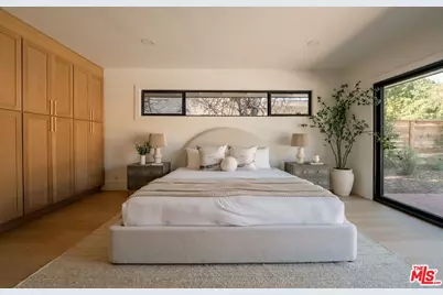 17601 McCormick St, Encino, CA 91316 - Photo 22