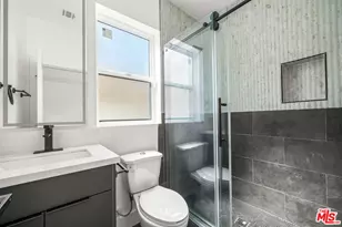 1933 Magnolia Ave, Los Angeles, CA 90007 - Photo 42