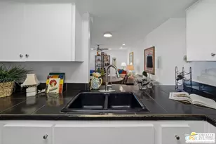 280 S Avenida Caballeros, Palm Springs, CA 92262 - Photo 16