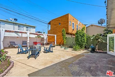 1627 W 38th St, Los Angeles, CA 90062 - Photo 26