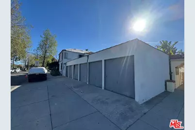 2601 W 42nd St, Los Angeles, CA 90008 - Photo 8