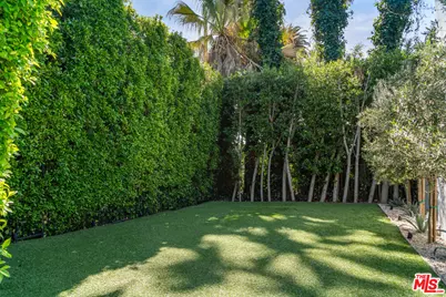 813 N Doheny Dr, Beverly Hills, CA 90210 - Photo 6