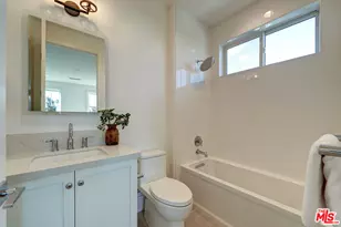 11729 Hartsook St, Valley Village, CA 91607 - Photo 26