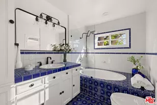 15016 Archwood St, Van Nuys, CA 91405 - Photo 8