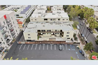 741 S Hobart Blvd, Los Angeles, CA 90005 - Photo 8