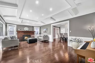 119 S Hobart Blvd, Los Angeles, CA 90004 - Photo 8