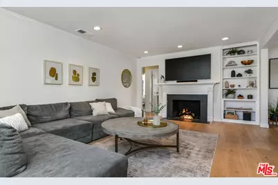 14418 Collins St, Sherman Oaks, CA 91401 - Photo 8