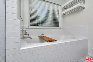 14418 Collins St, Sherman Oaks, CA 91401 - Photo 32