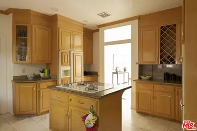 269 S Norton Ave, Los Angeles, CA 90004 - Photo 20