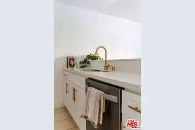 7640 Oso Ave #217, Winnetka, CA 91306 - Photo 6