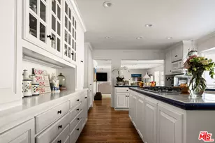13641 Bayliss Rd, Los Angeles, CA 90049 - Photo 8