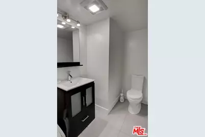 108 W Maple St #27, Glendale, CA 91204 - Photo 10