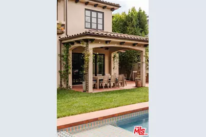 11432 Aqua Vista St, Studio City, CA 91604 - Photo 22