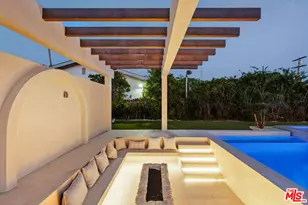 22821 Collins St, Woodland Hills, CA 91367 - Photo 48