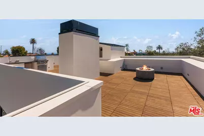 382 Aderno Way, Pacific Palisades, CA 90272 - Photo 54