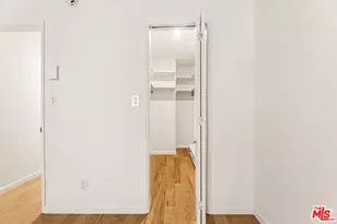 2320 S Bentley Ave, Los Angeles, CA 90064 - Photo 24