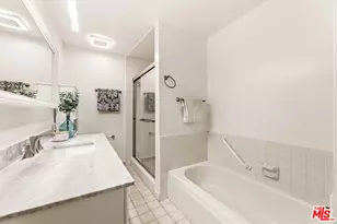 2320 S Bentley Ave, Los Angeles, CA 90064 - Photo 28