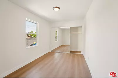 4920 S Wilton Pl, Los Angeles, CA 90062 - Photo 22